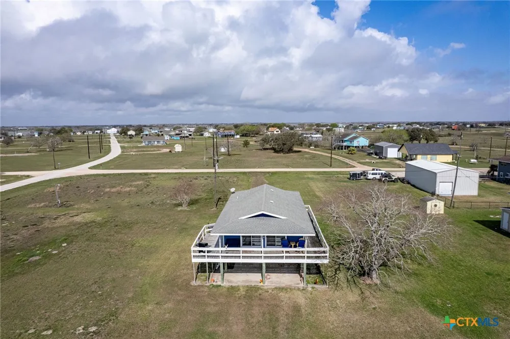 448 Stovall Drive Palacios, TX 77465