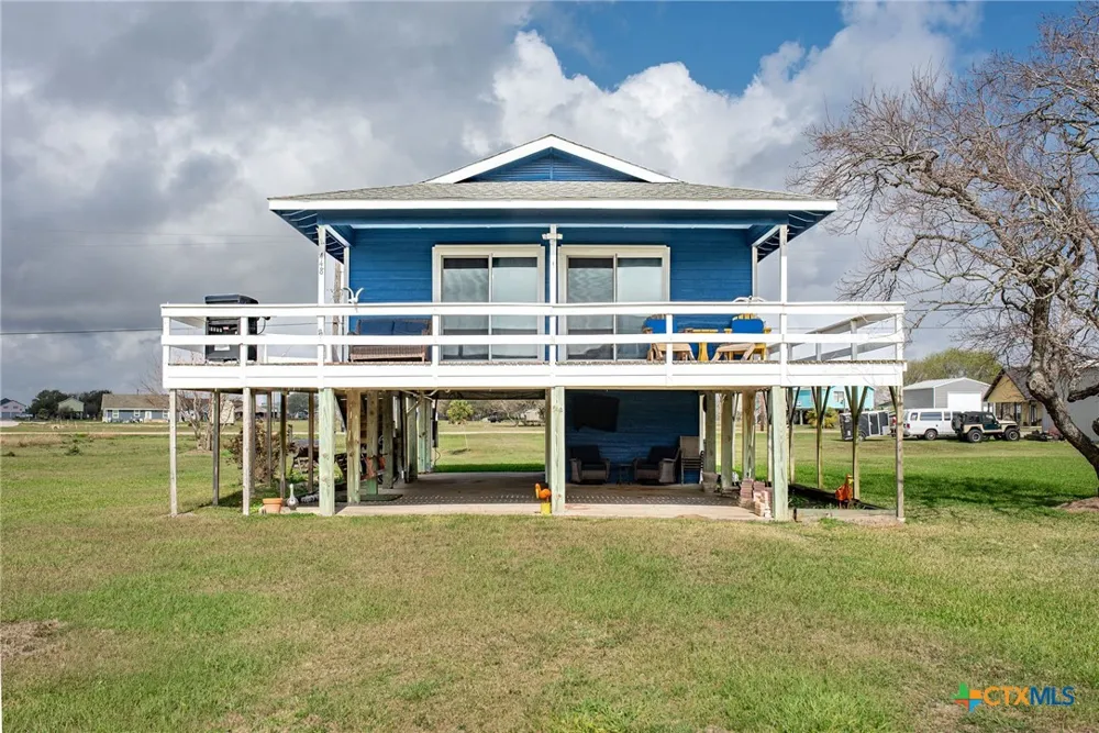 448 Stovall Drive Palacios, TX 77465