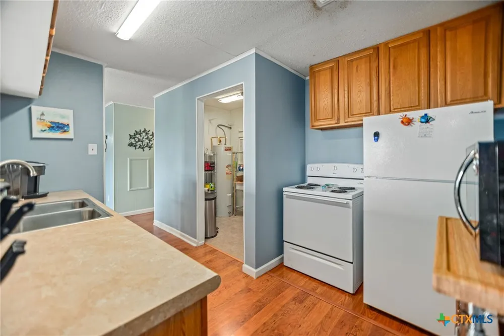 448 Stovall Drive Palacios, TX 77465