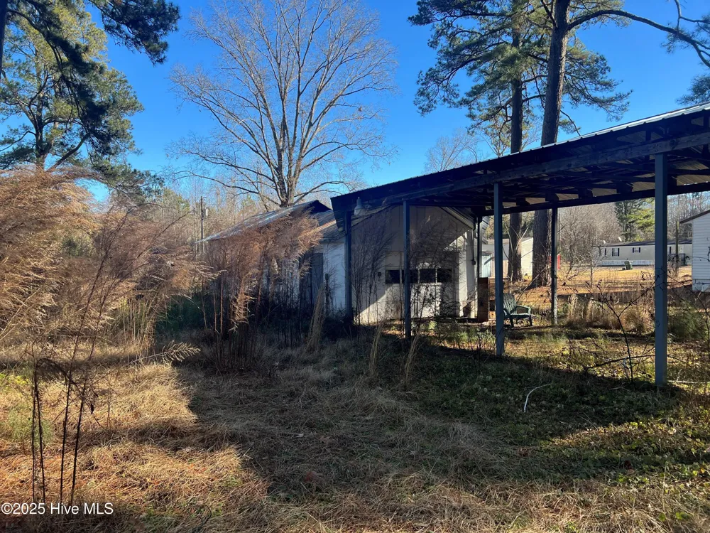 108 Peachtree St Street Woodland, NC 27897