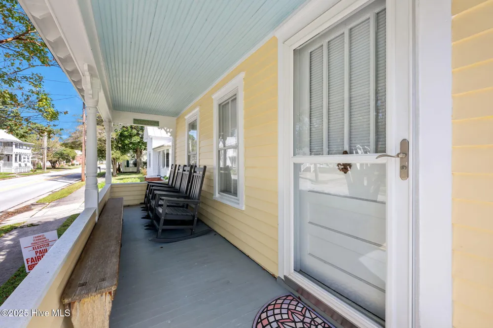 506 Broad Street Oriental, NC 28571