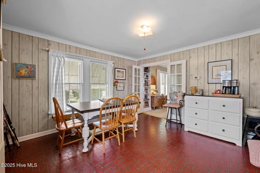 506 Broad Street Oriental, NC 28571