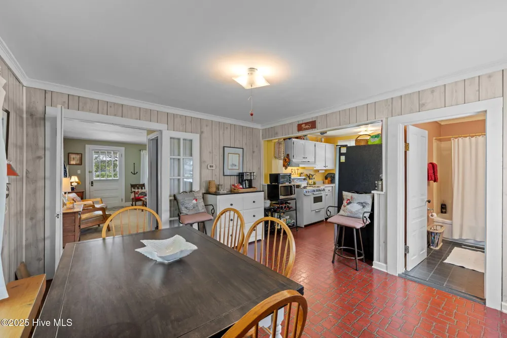 506 Broad Street Oriental, NC 28571