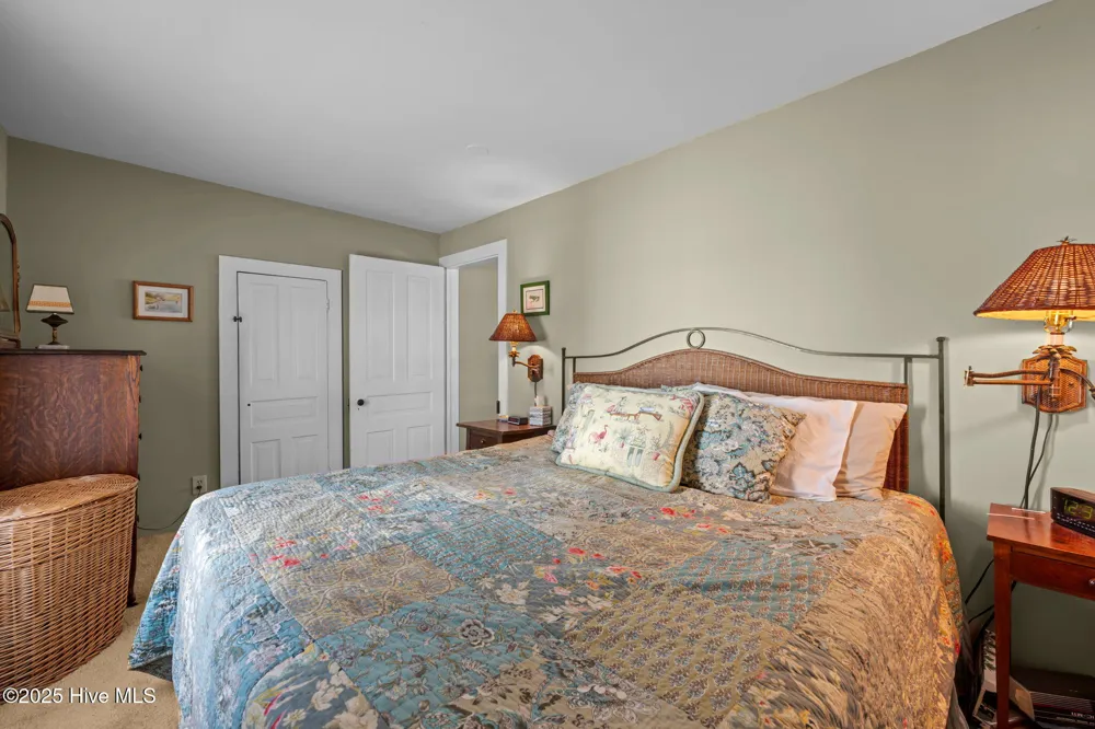 506 Broad Street Oriental, NC 28571