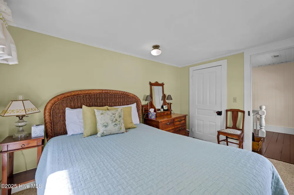 506 Broad Street Oriental, NC 28571