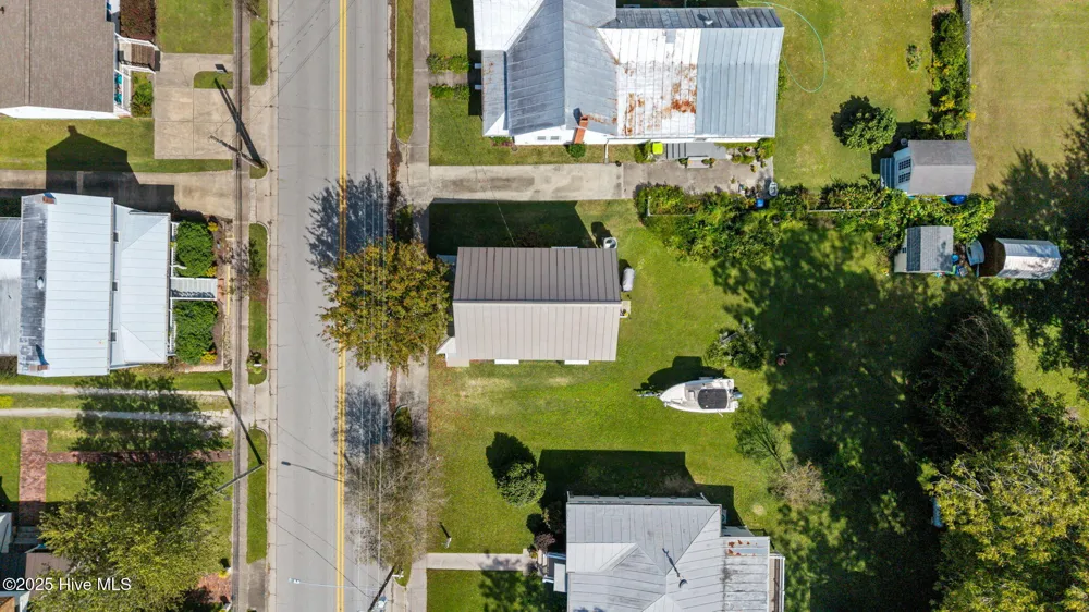 506 Broad Street Oriental, NC 28571