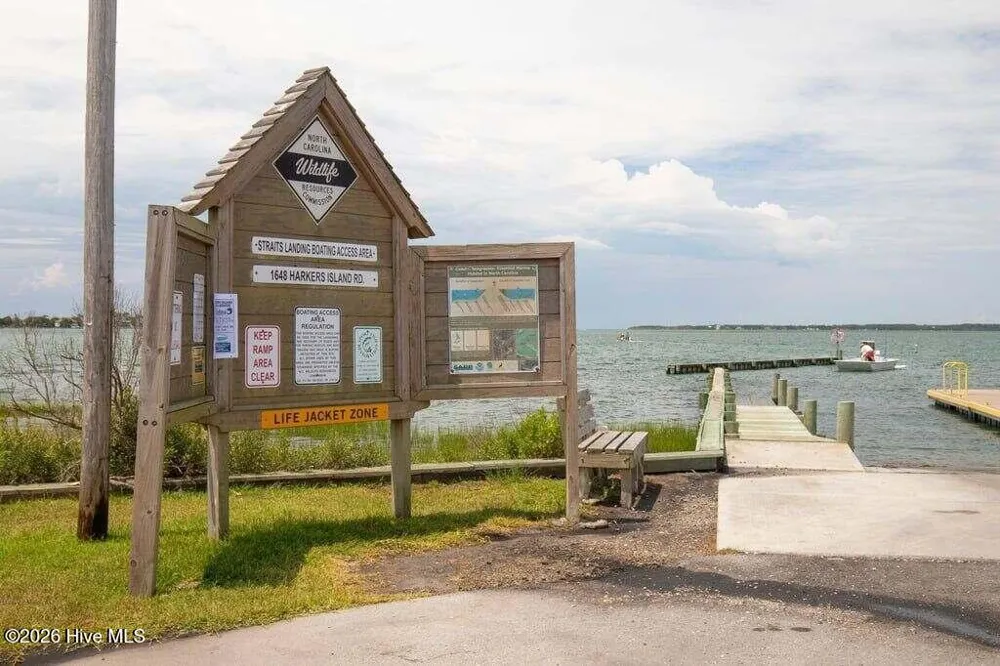 506 Island Road Harkers Island, NC 28531