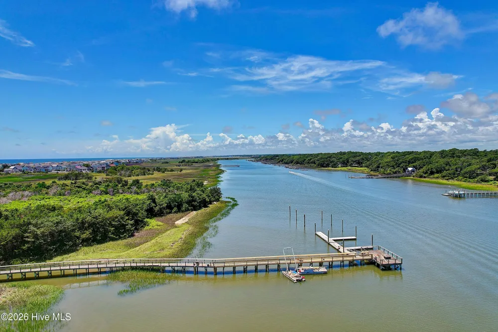 1064 Tide Ridge Drive Holden Beach, NC 28462