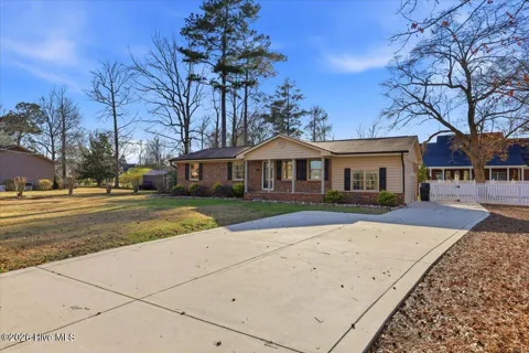 133 Crescent Street