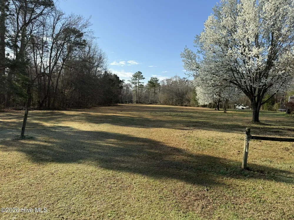 103 Raccoon Washington, NC 27889