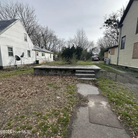 129 W Peterson Street