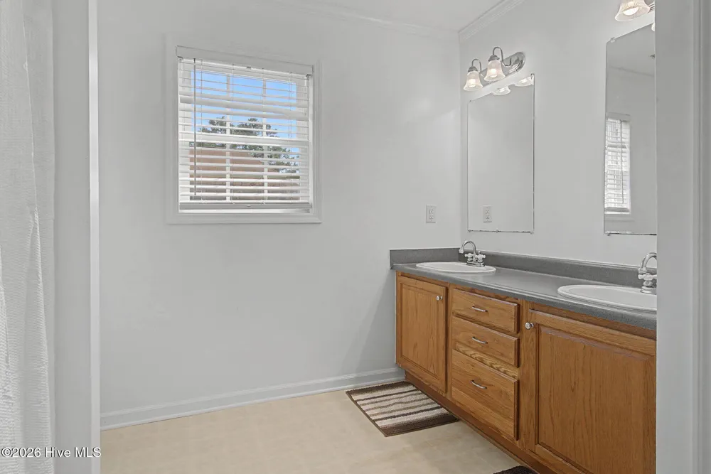 76 Wrexham Place Elizabethtown, NC 28337