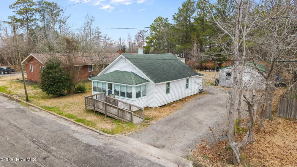 406 Howard Street Columbia, NC 27925