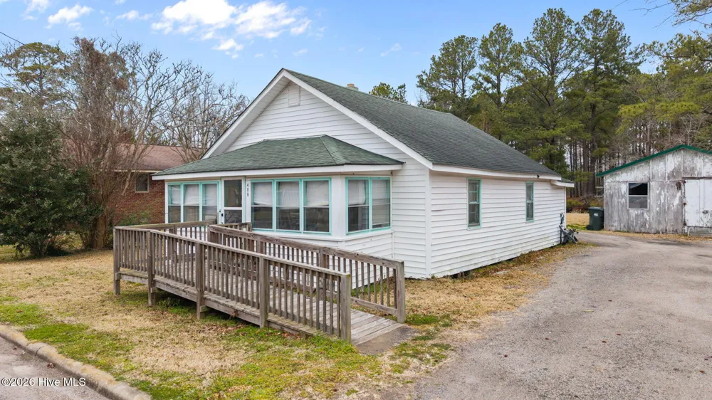 406 Howard Street Columbia, NC 27925