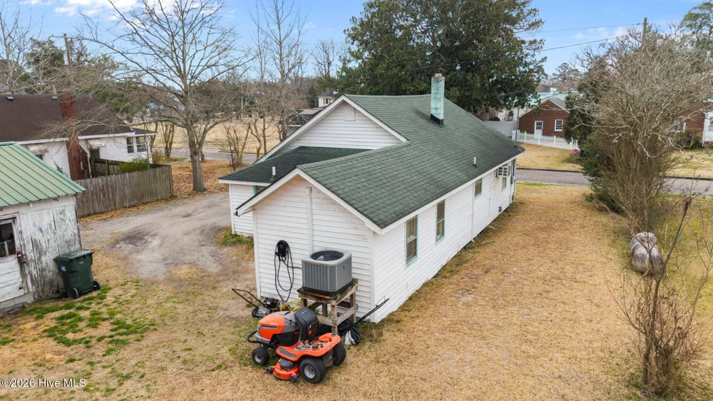 406 Howard Street Columbia, NC 27925
