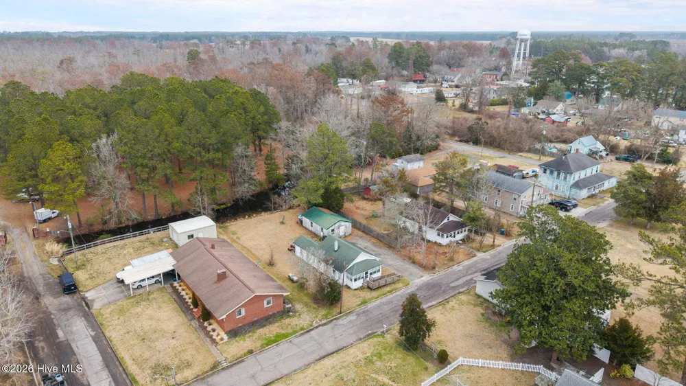 406 Howard Street Columbia, NC 27925