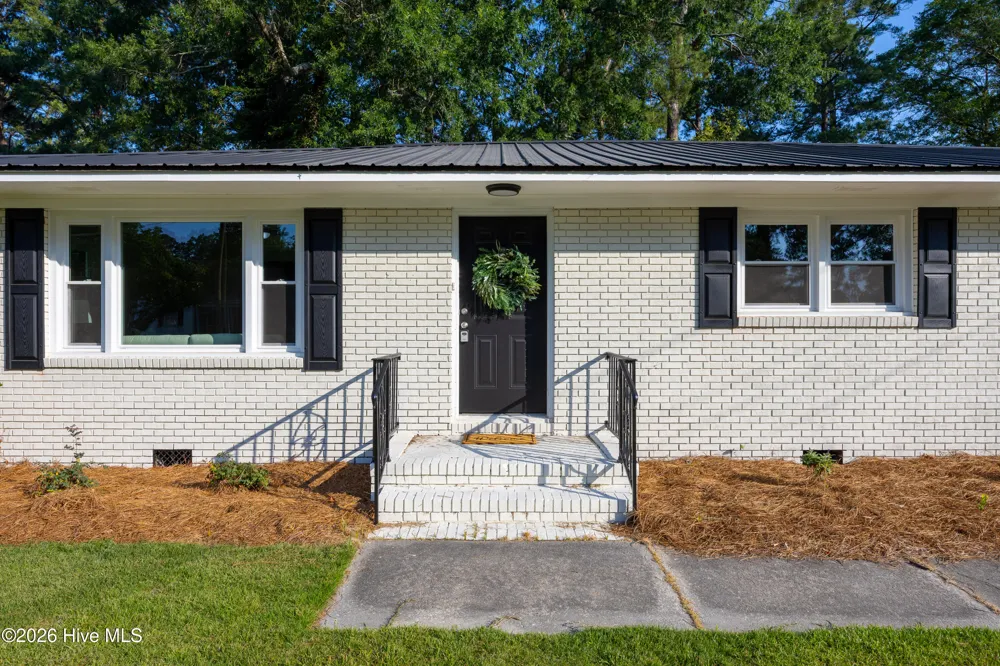 411 Lafayette Street Clinton, NC 28328