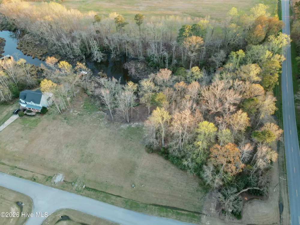 18 Bridgewater Drive S Bath, NC 27808