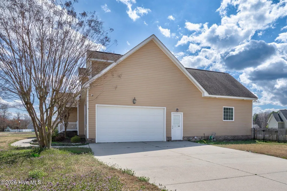 425 Oriole Road Nashville, NC 27856