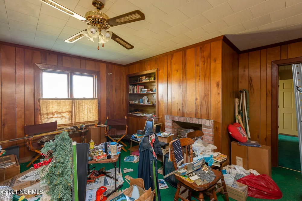 1116 W Elizabeth Street Clinton, NC 28328