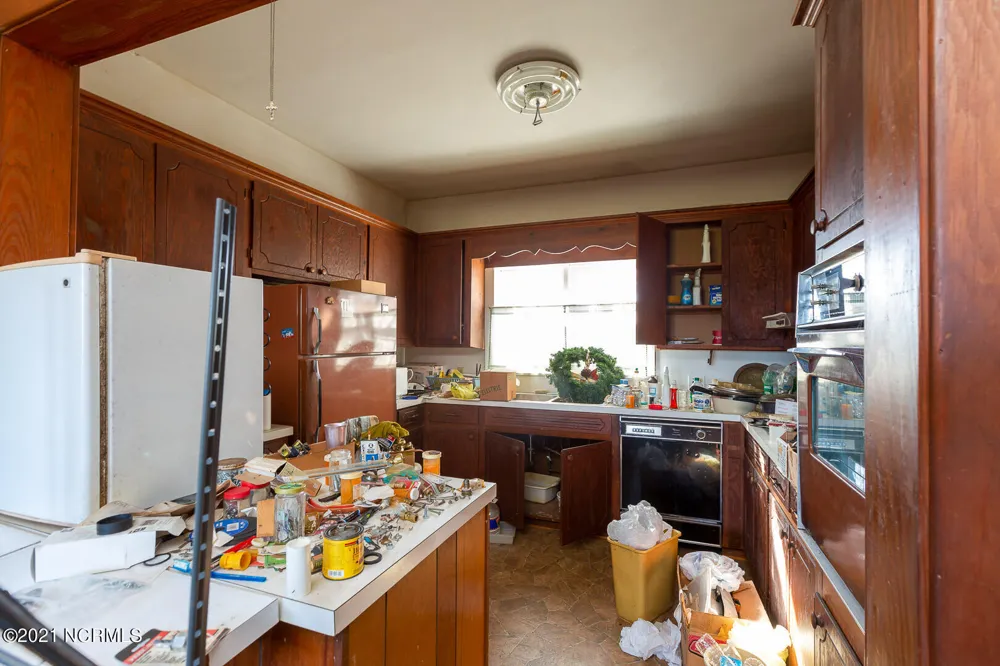 1116 W Elizabeth Street Clinton, NC 28328