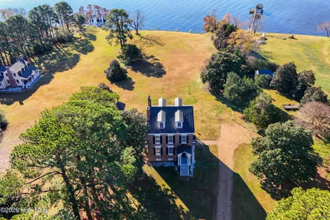 101 Benbury Drive