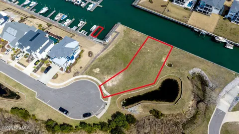 123 Seafaring Lane