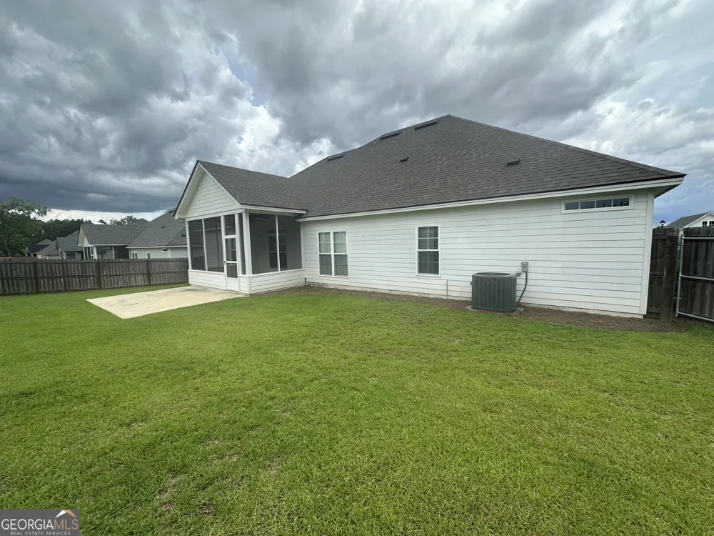 4953 Hatfield CIR Hahira, GA 31632