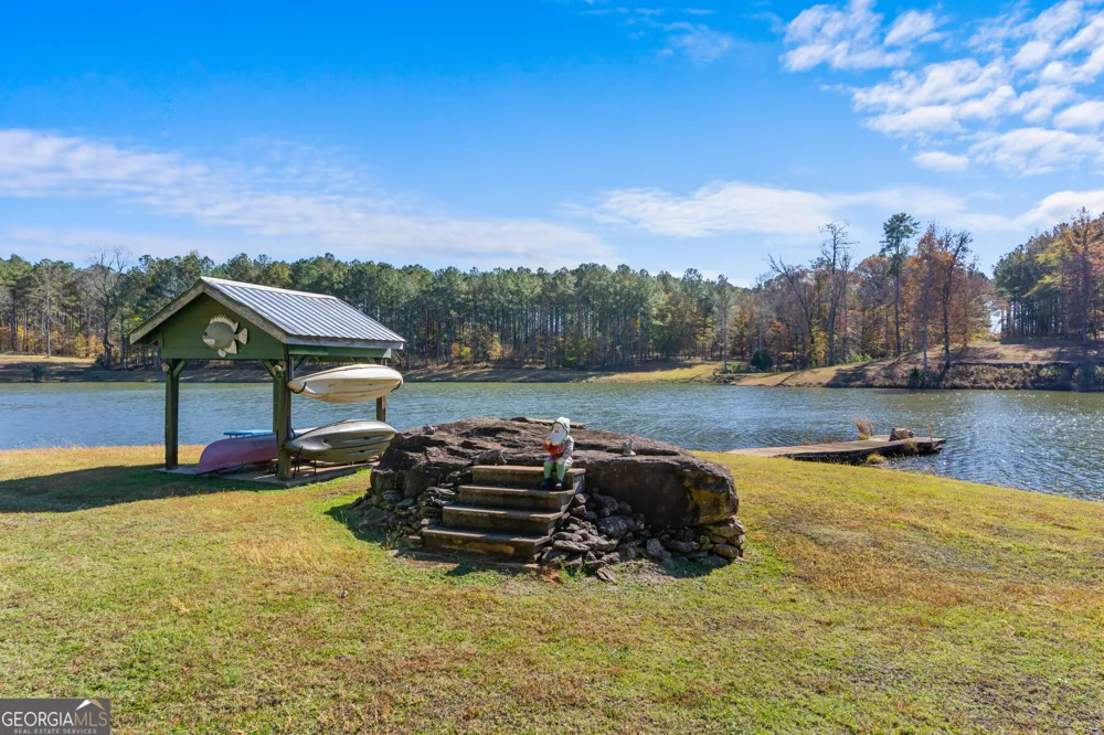 1390 Walker RD Madison, GA 30650