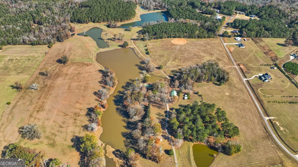 1390 Walker RD Madison, GA 30650