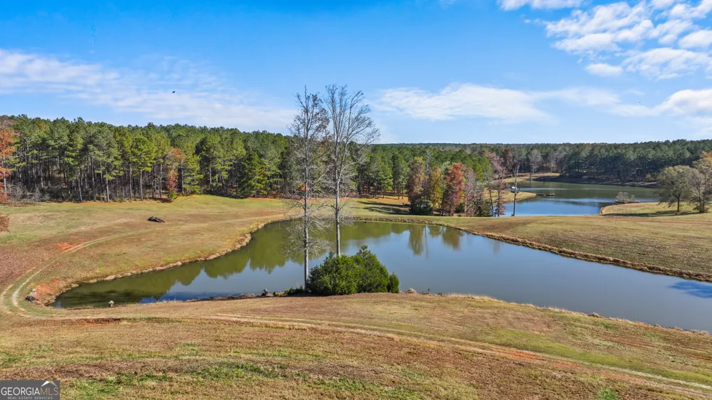 1390 Walker RD Madison, GA 30650