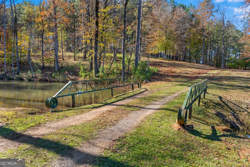 1390 Walker RD Madison, GA 30650