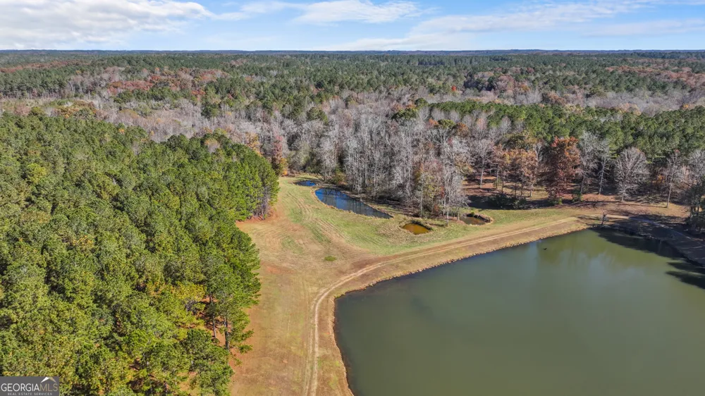 1390 Walker RD Madison, GA 30650