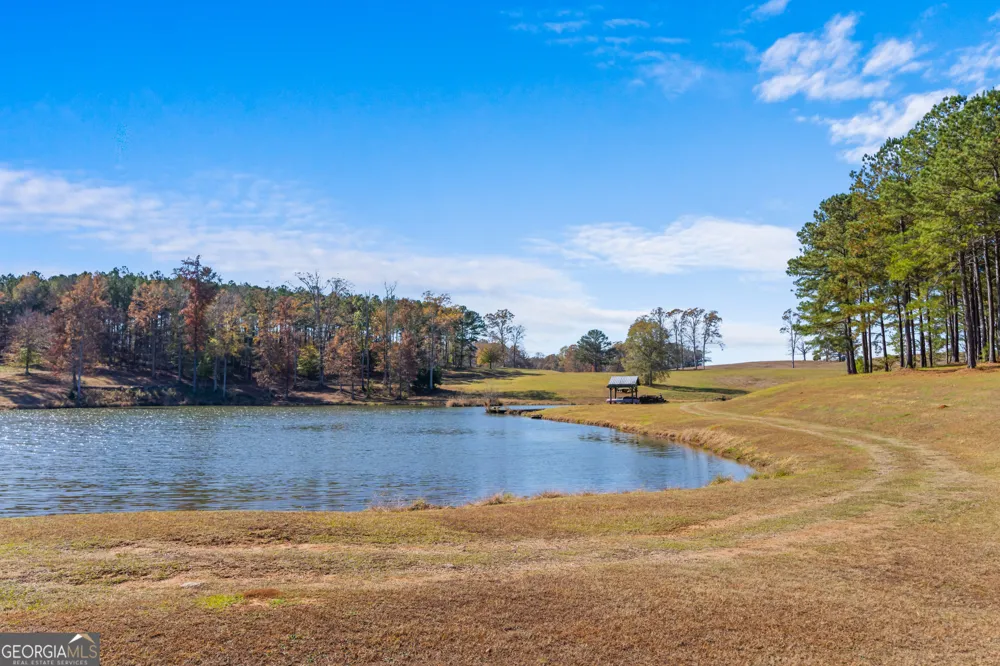 1390 Walker RD Madison, GA 30650