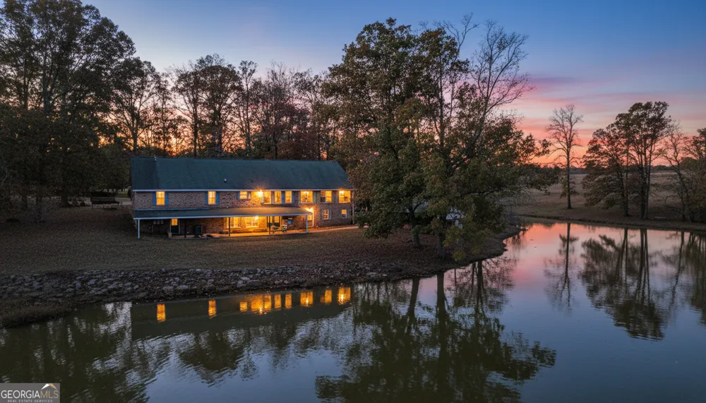 1390 Walker RD Madison, GA 30650