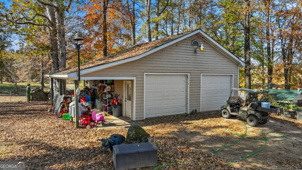 1390 Walker RD Madison, GA 30650