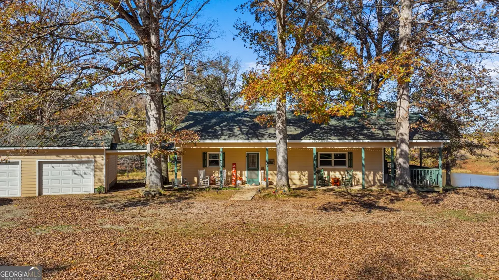 1390 Walker RD Madison, GA 30650