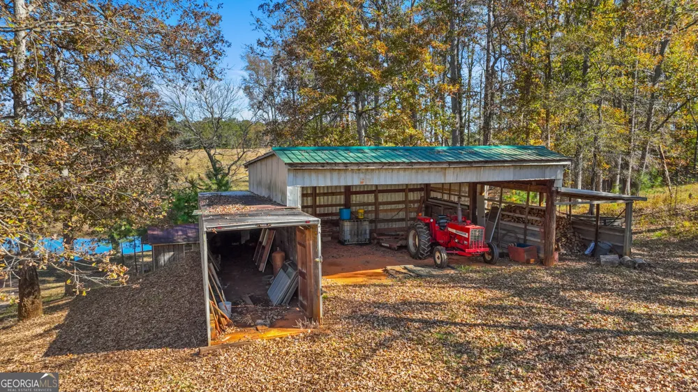 1390 Walker RD Madison, GA 30650