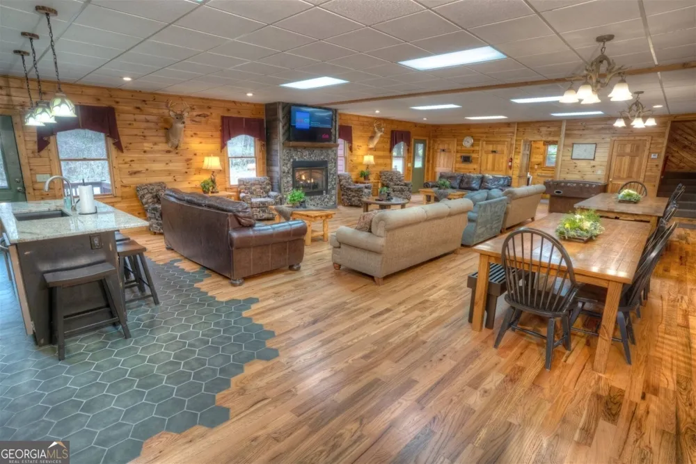 481 Chastain RD Sautee Nacoochee, GA 30571
