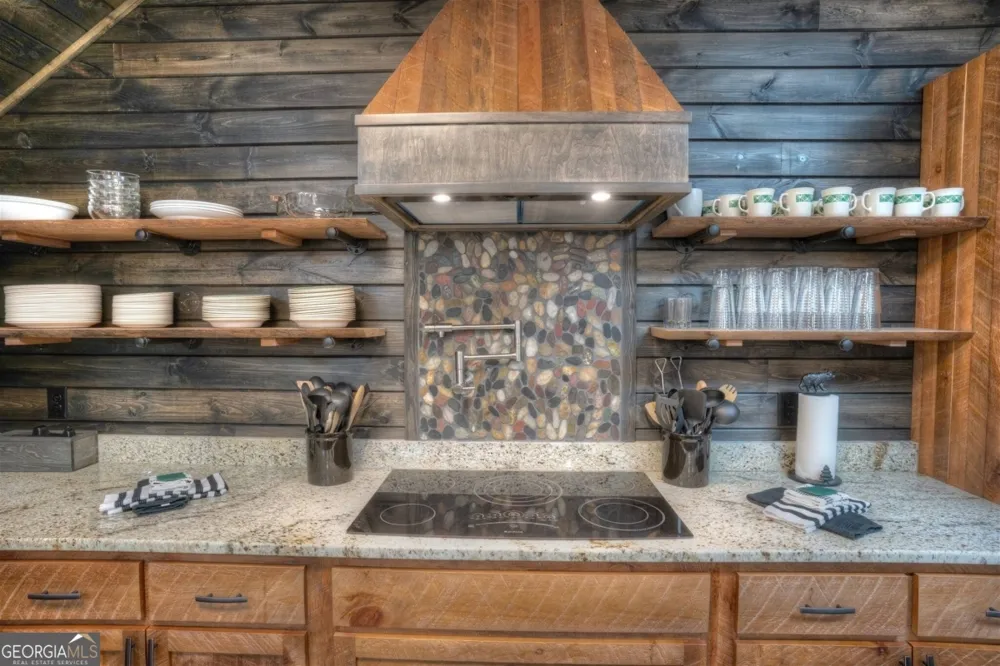 481 Chastain RD Sautee Nacoochee, GA 30571