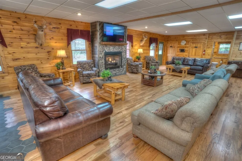 481 Chastain RD Sautee Nacoochee, GA 30571