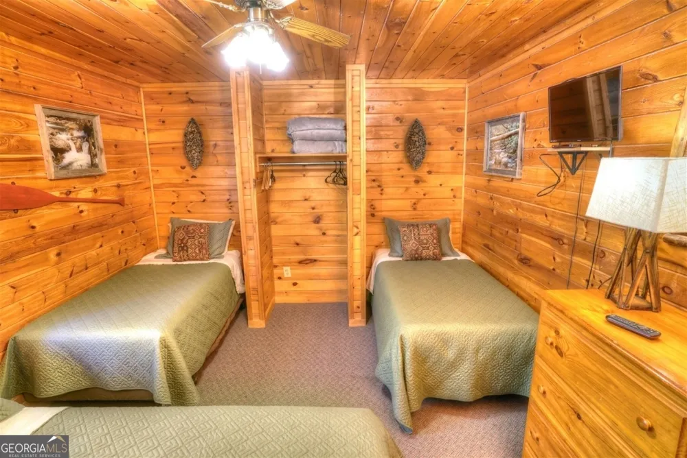 481 Chastain RD Sautee Nacoochee, GA 30571