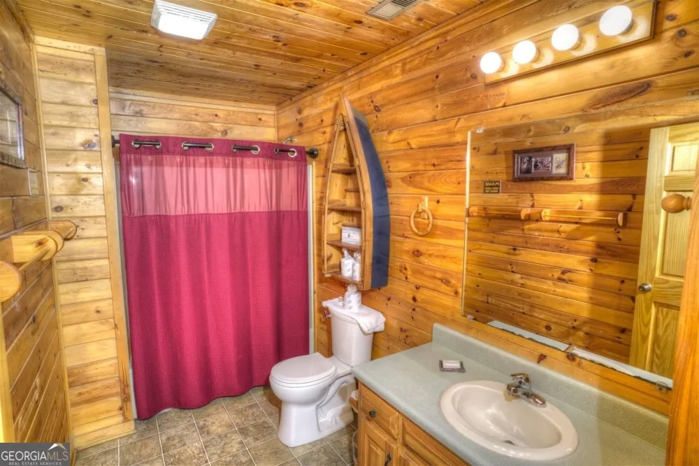 481 Chastain RD Sautee Nacoochee, GA 30571