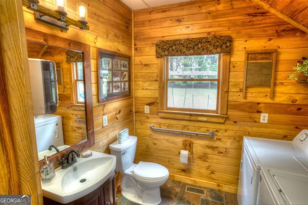 481 Chastain RD Sautee Nacoochee, GA 30571