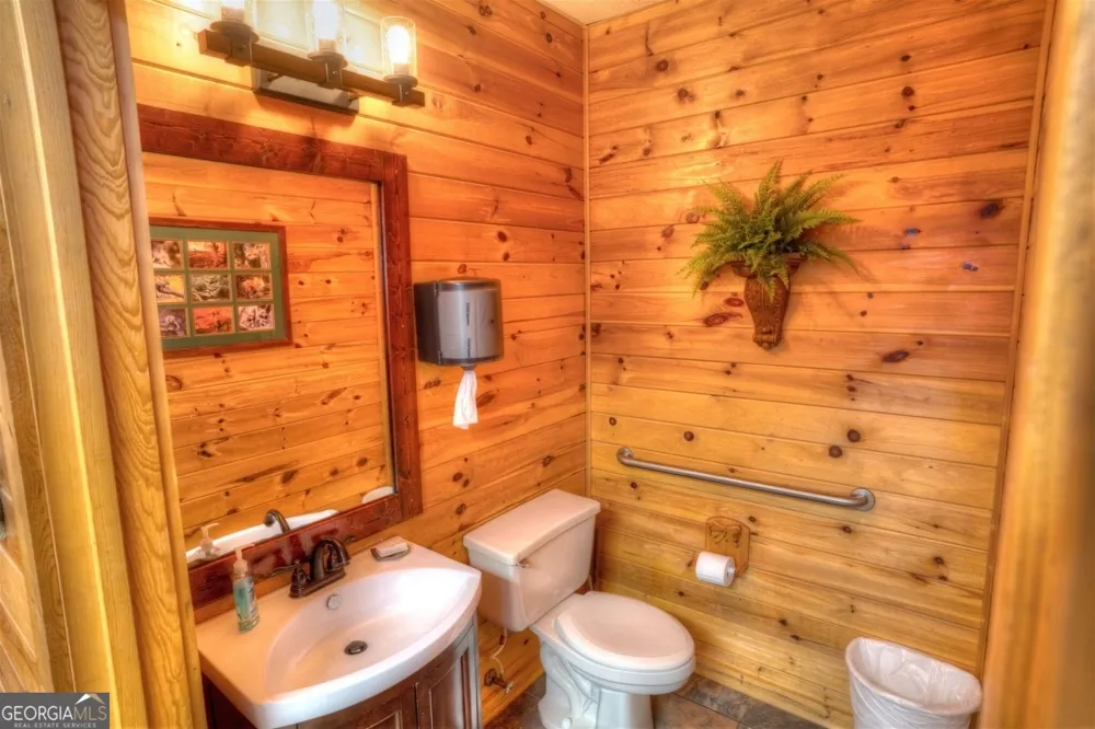 481 Chastain RD Sautee Nacoochee, GA 30571
