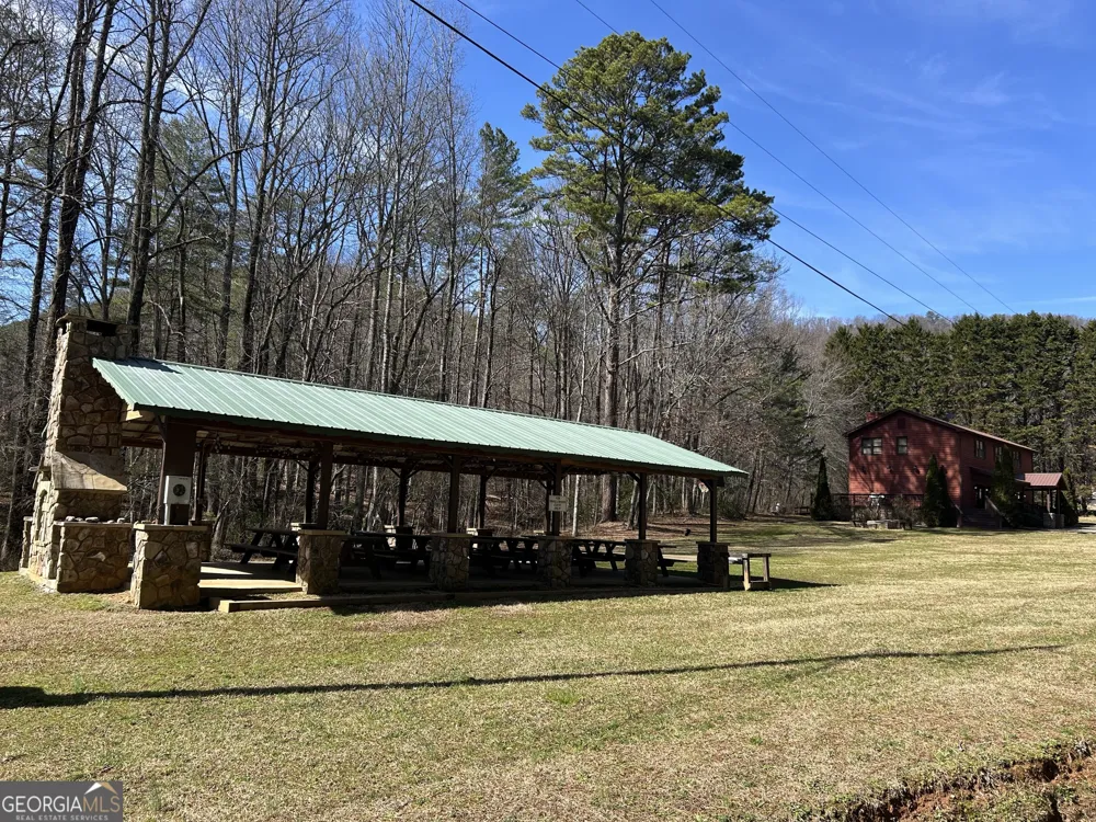 481 Chastain RD Sautee Nacoochee, GA 30571