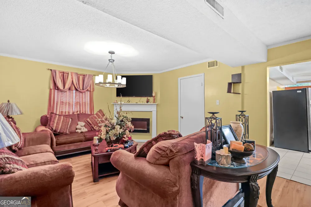 412 S Willow ST Jesup, GA 31546