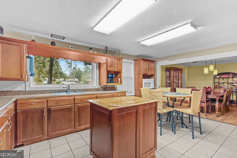 412 S Willow ST Jesup, GA 31546