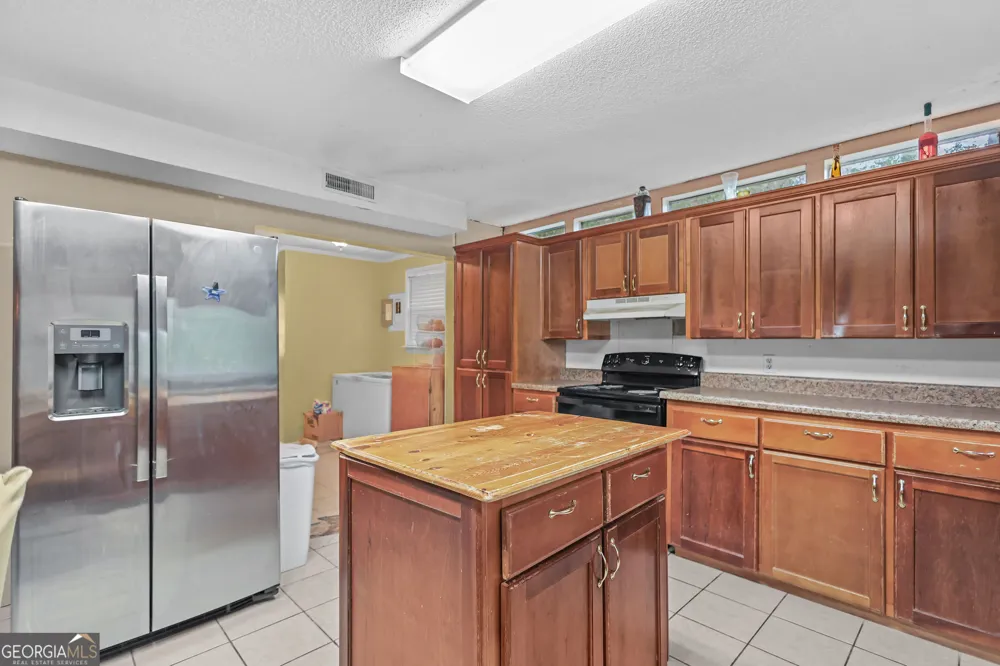 412 S Willow ST Jesup, GA 31546
