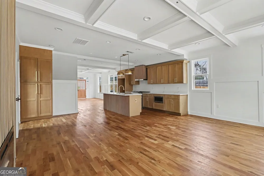 327 Ohm AVE Scottdale, GA 30079